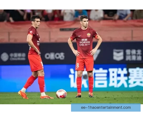 中超赛场风云再起上海海港豪取十连胜势不可挡 中超赛场风云再起上海海港豪取十连胜势不可挡